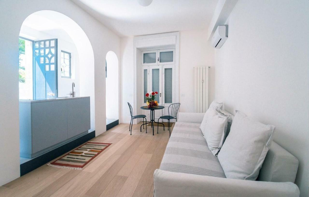 Alex Suite Como Exterior photo